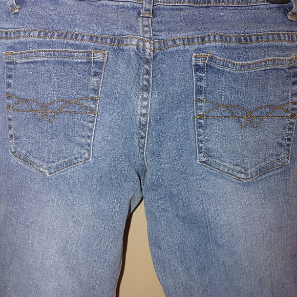 R4R Classic Blue Women's Jeans, Size 9 - Picture 3 of 7